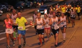 Rudzki półmaraton - biegnące osoby